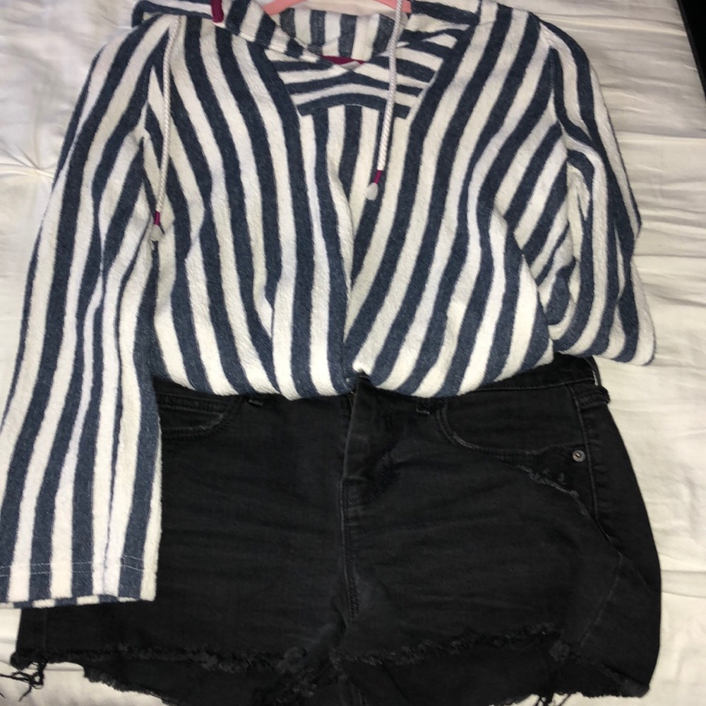 Old Navy Sweater